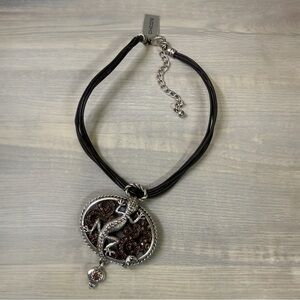 NWT Vintage Ornate Silver Lizard Brown Crystal Pendant Black Cord Necklace